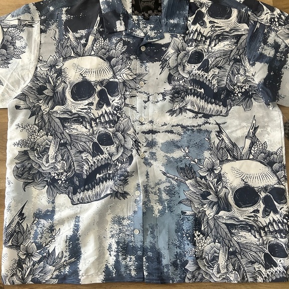 Rebel Vengeance Skull & Floral Button-Up Shirt | NWT Rare | 3XL - Picture 4 of 9